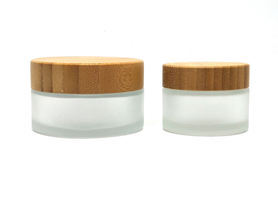 Les pots cosmétiques en bambou des chapeaux 30ml, lotion en verre givrée cogne l'anti corrosion